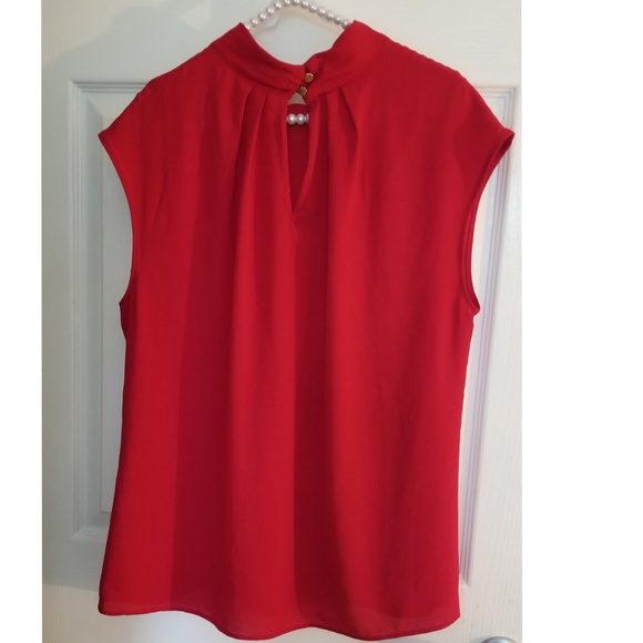 New York & Company Ruffle Shell - Picture 2 of 5